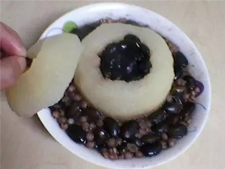 黑豆酿梨的做法详细介绍
